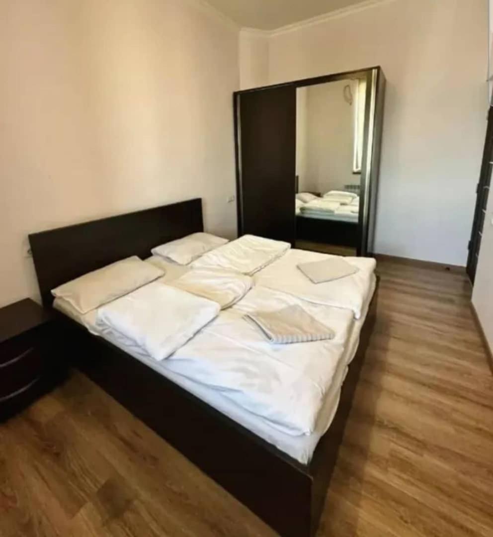 Elite Apartments Yerevan Exterior photo